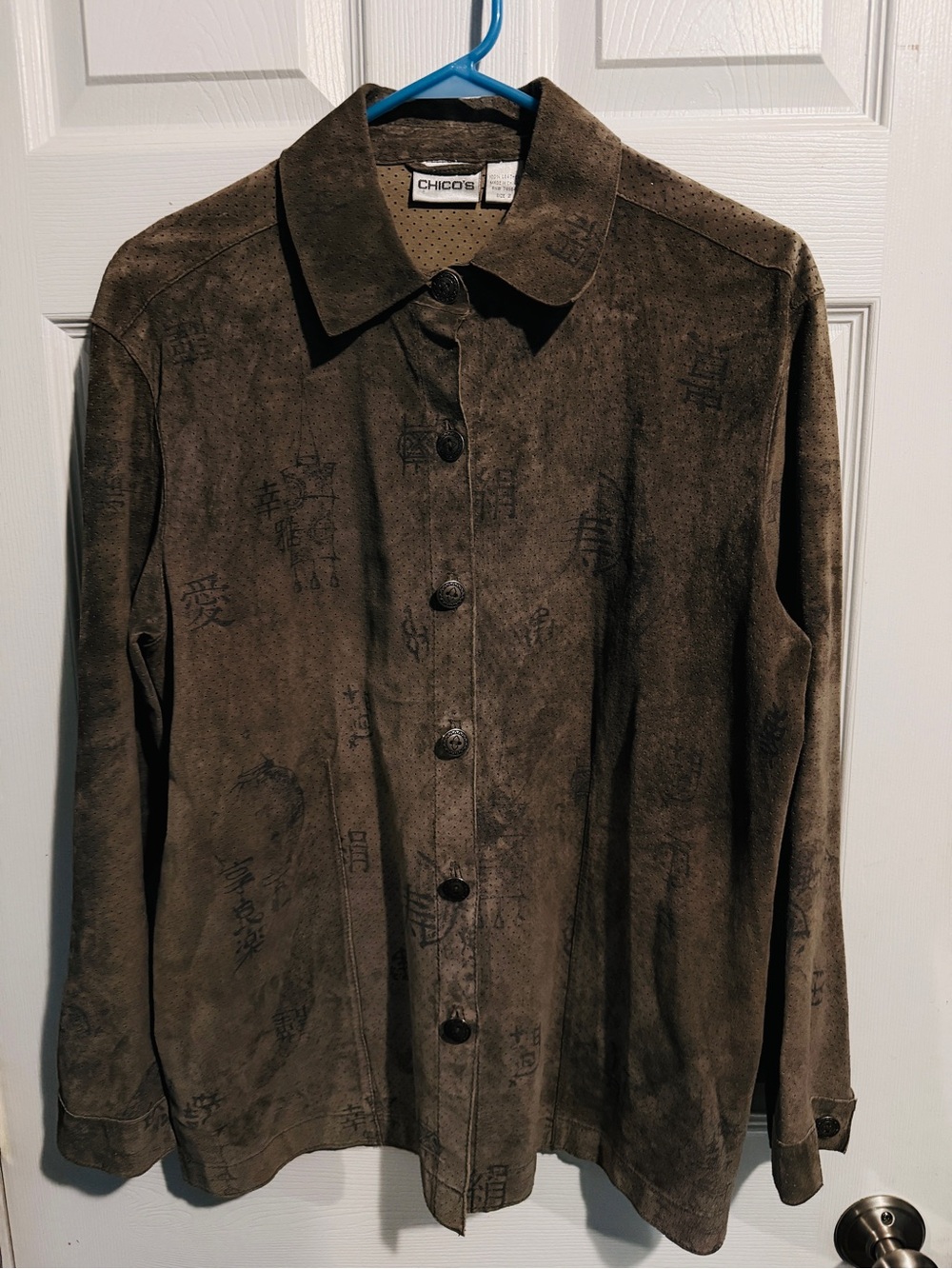 Women’s Vintage Chico's 100% Leather Button Up Shirt with Chinese Design